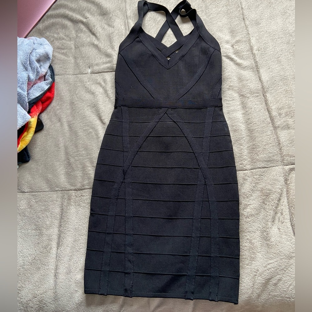 GUESS BANDAGE DRESS